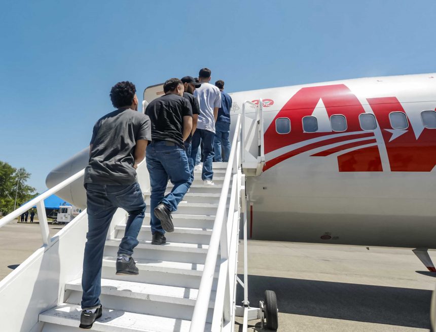 Medios 6 BUKELE CONFIRMA LIBERACIÓN DE VENEZOLANOS DETENIDOS EN EL CECOT TRAS ACUERDO CON ESTADOS UNIDOS