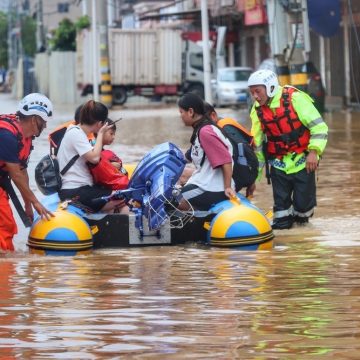 INUNDACIONES EN EL NORTE DE CHINA DEJAN CUATRO MUERTOS Y MILES DE EVACUADOS