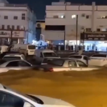 INTENSAS LLUVIAS PROVOCAN INUNDACIONES EN ARABIA SAUDITA