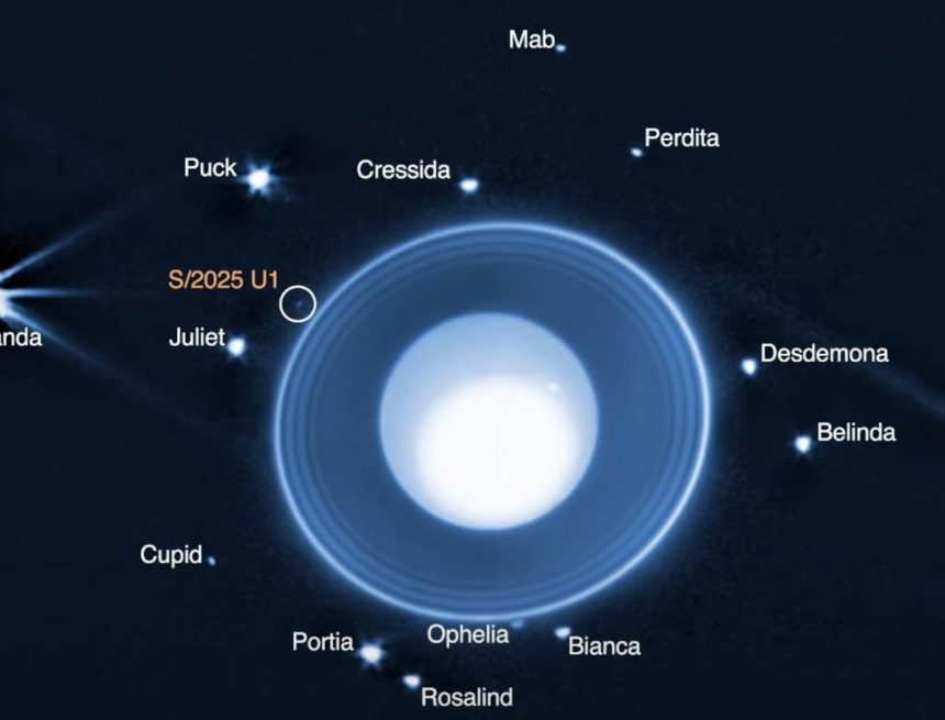 TELESCOPIO JAMES WEBB DESCUBRE UNA NUEVA LUNA ORBITANDO URANO
