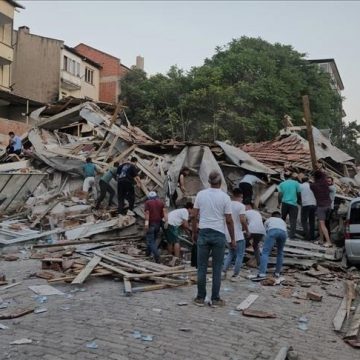 TERREMOTO DE MAGNITUD 6.1 SACUDE LA REGIÓN DE MÁRMARA EN TÜRKİYE