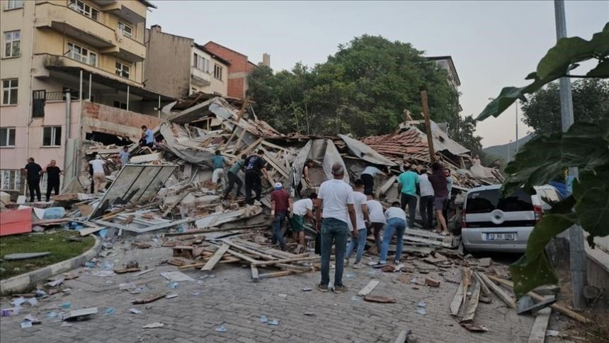 TERREMOTO DE MAGNITUD 6.1 SACUDE LA REGIÓN DE MÁRMARA EN TÜRKİYE