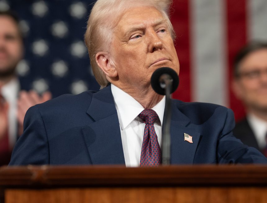 TRUMP CONFIRMA OPERATIVO MILITAR CONTRA NARCOBARCO VENEZOLANO EN EL CARIBE