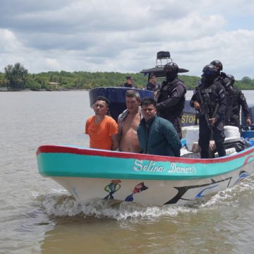AUTORIDADES ANUNCIAN DURO GOLPE AL NARCOTRÁFICO EN COSTAS SALVADOREÑAS