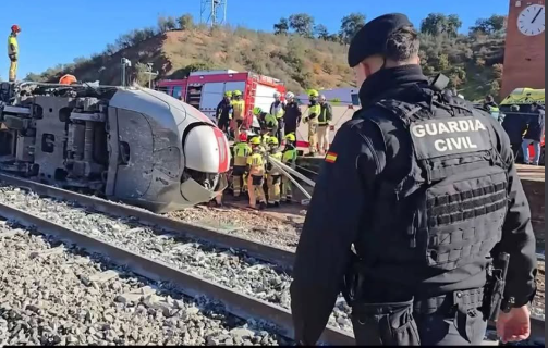 SUBE A 40 LA CIFRA DE FALLECIDOS TRAS CHOQUE DE TRENES DE ALTA VELOCIDAD EN ESPAÑA