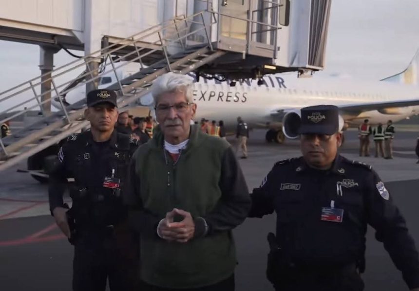 ESTADOS UNIDOS EXTRADITÓ A EL SALVADOR A UN EXPRESIDENTE DE LA REÚBLICA QUE HABIA SIDO CONDENADO POR LA JUSTICIA DE ESTE PAÍS.
