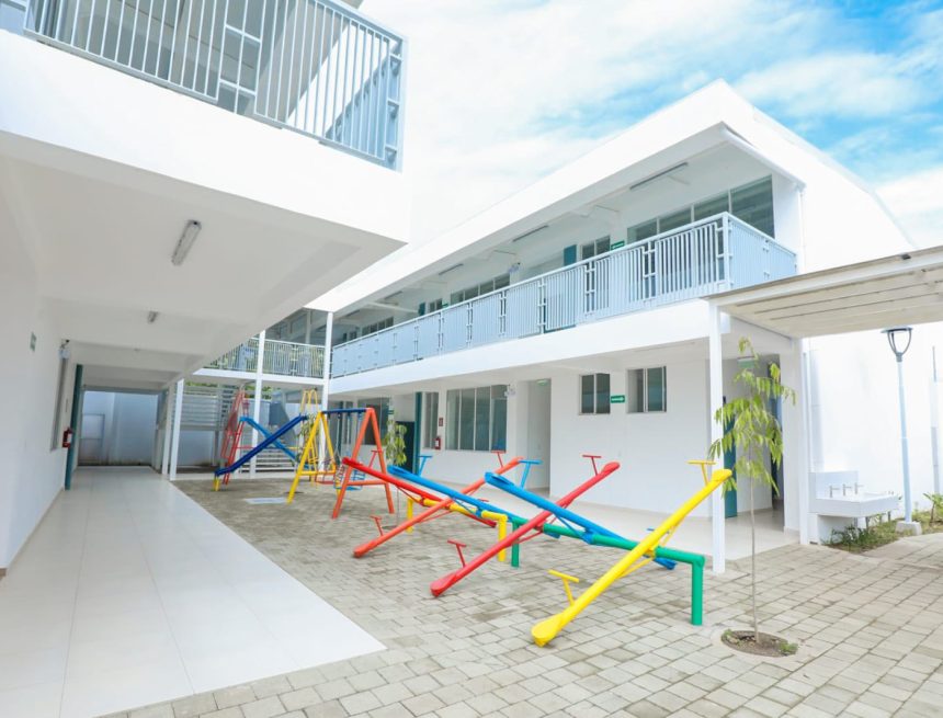 BUKELE INAUGURARÁ 70 NUEVAS ESCUELAS ANTES DEL REGRESO A CLASES EN EL SALVADOR