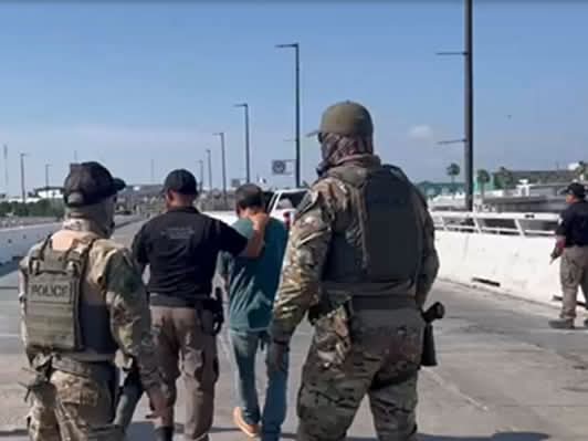 INFORME REVELA QUE MAYORÍA DE MIGRANTES DETENIDOS POR ICE NO TIENE HISTORIAL CRIMINAL VIOLENTO