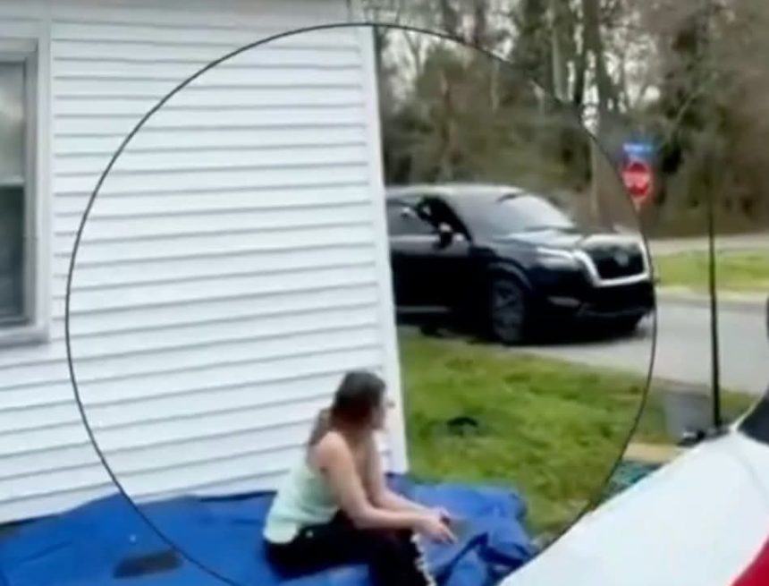 MUJER ES DETENIDA EN EE.UU. TRAS INTENTAR EVADIR PAGO A TRABAJADORES MIGRANTES UTILIZANDO AL ICE