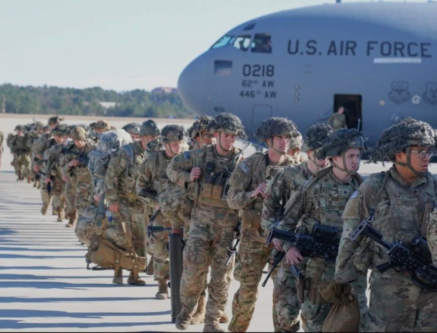 soldados PENTÁGONO ORDENA DESPLIEGUE DE 2,000 PARACAIDISTAS EN ORIENTE MEDIO