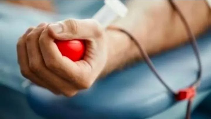 TESTIGOS DE JEHOVÁ MODIFICAN DOCTRINA Y PERMITEN AUTOTRANSFUSIÓN DE SANGRE