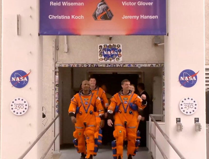 TRIPULACIÓN DE ARTEMIS II INICIA HISTÓRICO VIAJE HACIA LA LUNA