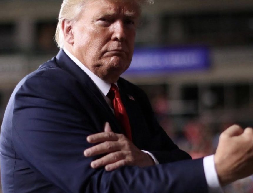 TRUMP ASISTE A LA CORTE SUPREMA EN HISTÓRICA AUDIENCIA SOBRE CIUDADANÍA POR NACIMIENTO