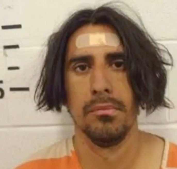REVELAN HISTORIAL DELICTIVO DEL HOMBRE QUE MURIÓ TRAS ACERCARSE A AVIÓN EN DENVER