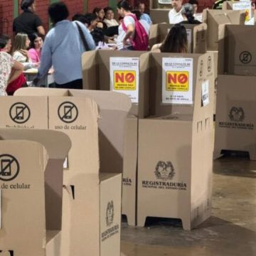 MÁS DE 41.4 MILLONES DE COLOMBIANOS ACUDEN A LAS URNAS PARA ELEGIR PRESIDENTE