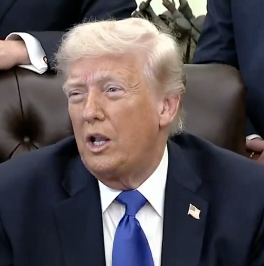 TRUMP ANUNCIA AUMENTO DE ARANCELES A VEHÍCULOS DE LA UNIÓN EUROPEA