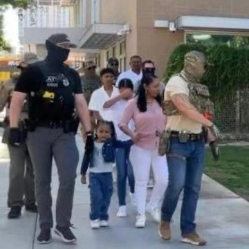 JUEZ FEDERAL PROHÍBE A ICE REALIZAR ARRESTOS EN TRIBUNALES DE INMIGRACIÓN EN TODO ESTADOS UNIDOS