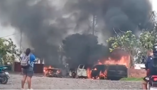 guate 2 EN GUATEMALA INVESTIGAN TENSIÓN EN SIPACATE TRAS INCENDIO DE VEHÍCULOS Y OPERATIVO EN EL PAREDÓN BUENA VISTA