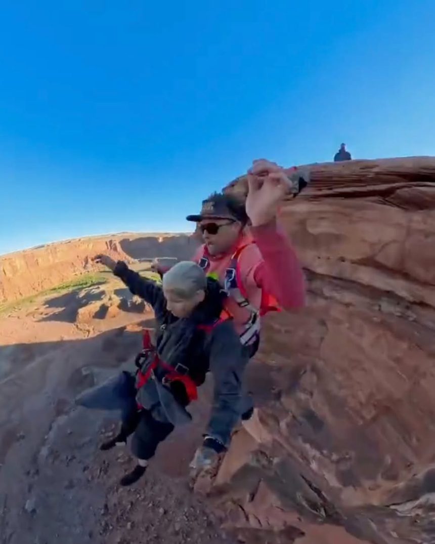 DOS PERSONAS MUEREN DURANTE PRÁCTICA DE SALTO BASE EN UN CAÑÓN DE UTAH; ENTRE LAS VÍCTIMAS ESTÁ EL ATLETA EXTREMO ANDY LEWIS