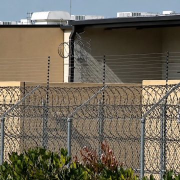 ice ESTADOS UNIDOS ANUNCIA LA COMPRA DE DOS GRANDES CENTROS DE DETENCIÓN PARA INMIGRANTES EN CALIFORNIA