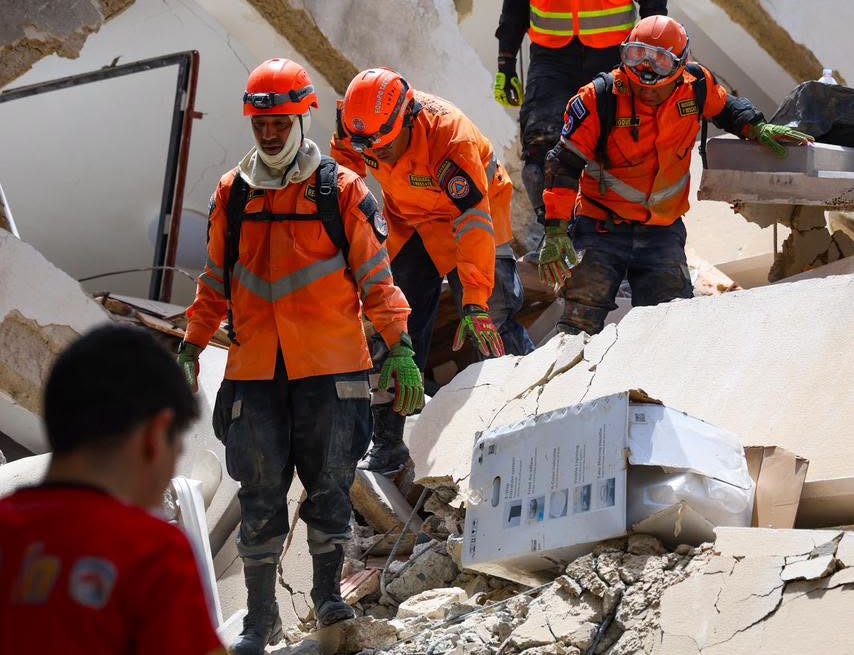 vene UN MES DESPUÉS DE LOS TERREMOTOS EN VENEZUELA, LOS DAÑOS SUPERAN LOS $19,600 MILLONES