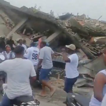 AUMENTA A 132 LA CIFRA DE MUERTOS TRAS TERREMOTO DE MAGNITUD 7.4 EN COLOMBIA