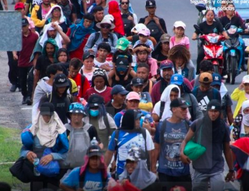 EE. UU. ADVIERTE A CARAVANA MIGRANTE QUE QUIEN INTENTE INGRESAR ILEGALMENTE SERÁ DETENIDO