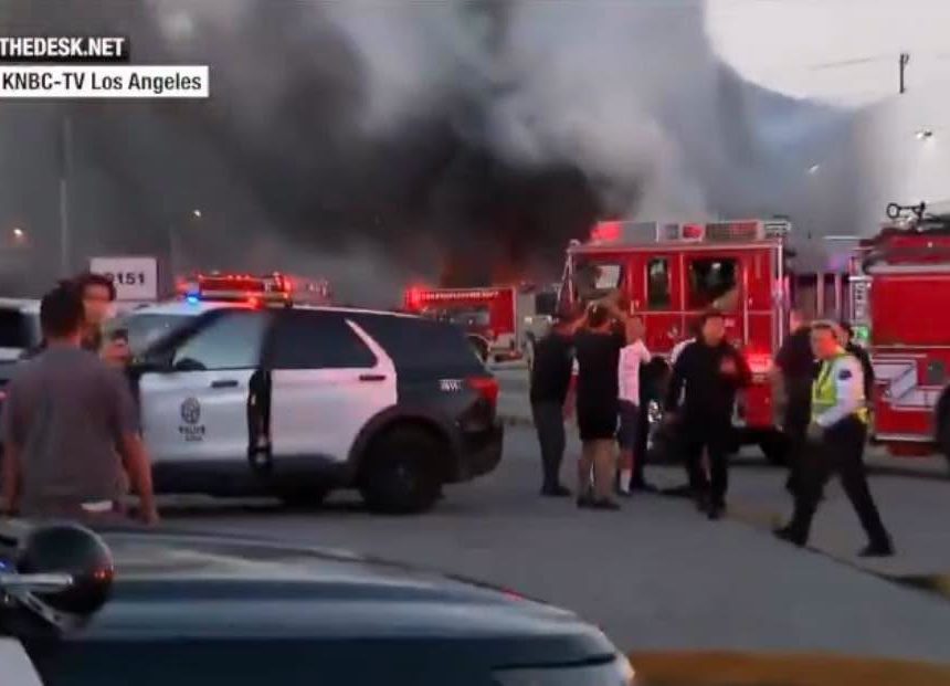 heli 1 HELICÓPTERO DE NOTICIAS SE ESTRELLA EN LOS ÁNGELES Y MUEREN LA REPORTERA ELIANA MORENO Y EL PILOTO