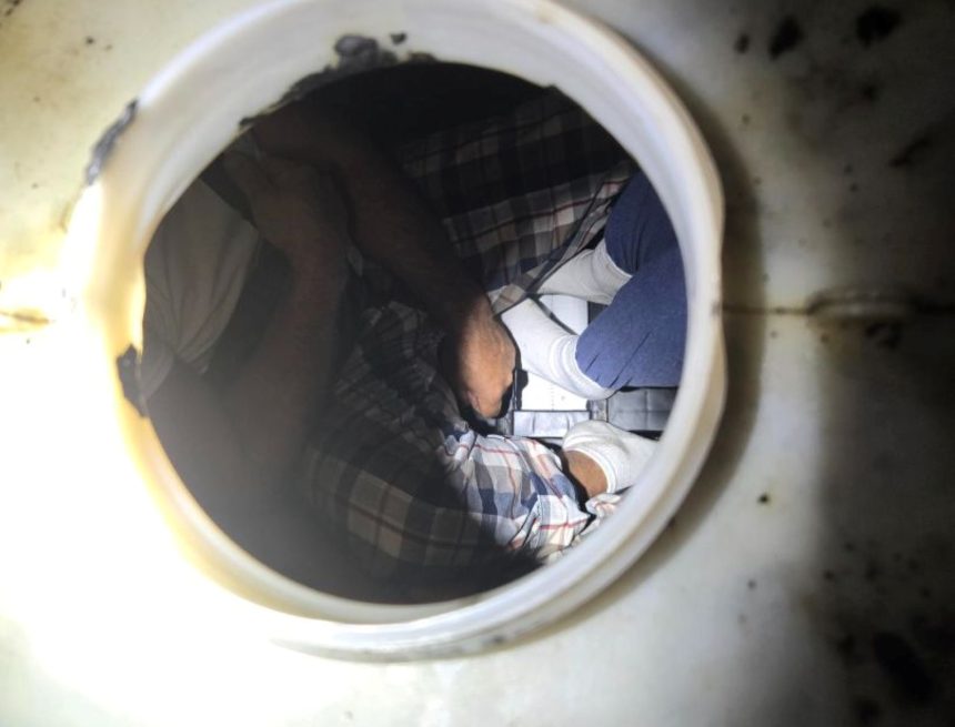 texas 1 RESCATARON A CUATRO MIGRANTES QUE ESTABAN ATRAPADOS DENTRO DE UN TANQUE DE AGUA EN TEXAS