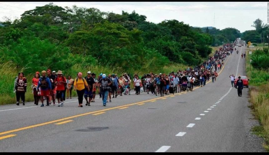 cara 1 CERCA DE 500 MIGRANTES HONDUREÑOS SALEN EN CARAVANA RUMBO A ESTADOS UNIDOS