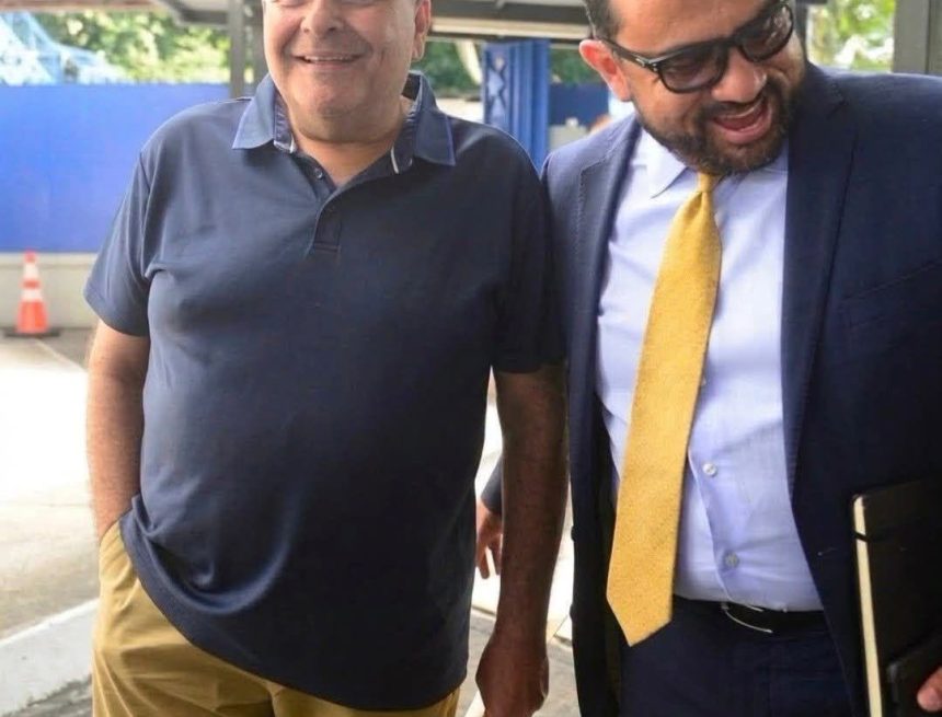 saca 1 EL SALVADOR; EXPRESIDENTE TONY SACA Y SU EXSECRETARIO ÉLMER CHARLAIX REALIZAN TRÁMITES PARA RECIBIR SUS CARTAS DE LIBERTAD
